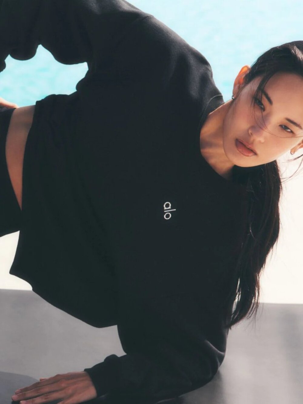 ALO Accolade Crew Neck Pullover NEW with TAGS - Picture 2 of 4